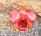 Collana saliscendi con vera orchidea arancione in resina