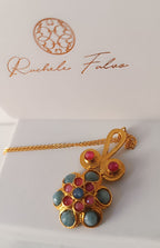 Collana in bronzo dorato con pendente bizantino incastonato con tormalina rosa e topazi naturali