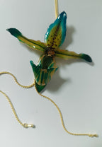 Collana saliscendi regolabile da 83 cm in bronzo dorato con pendente floreale di vera orchidea Paphiopedilum in resina