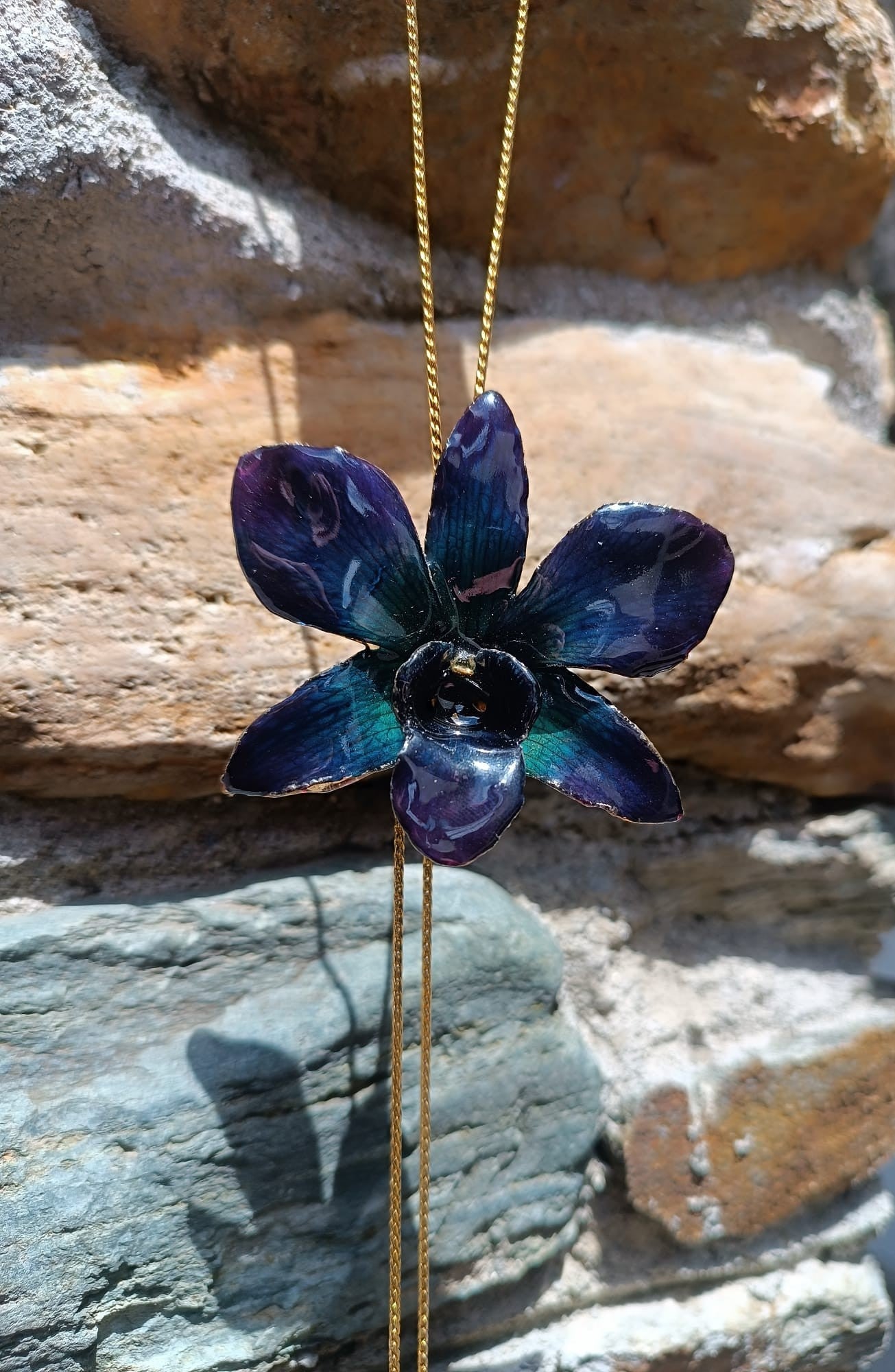 Collana Orchidea Blu Notte in Resina