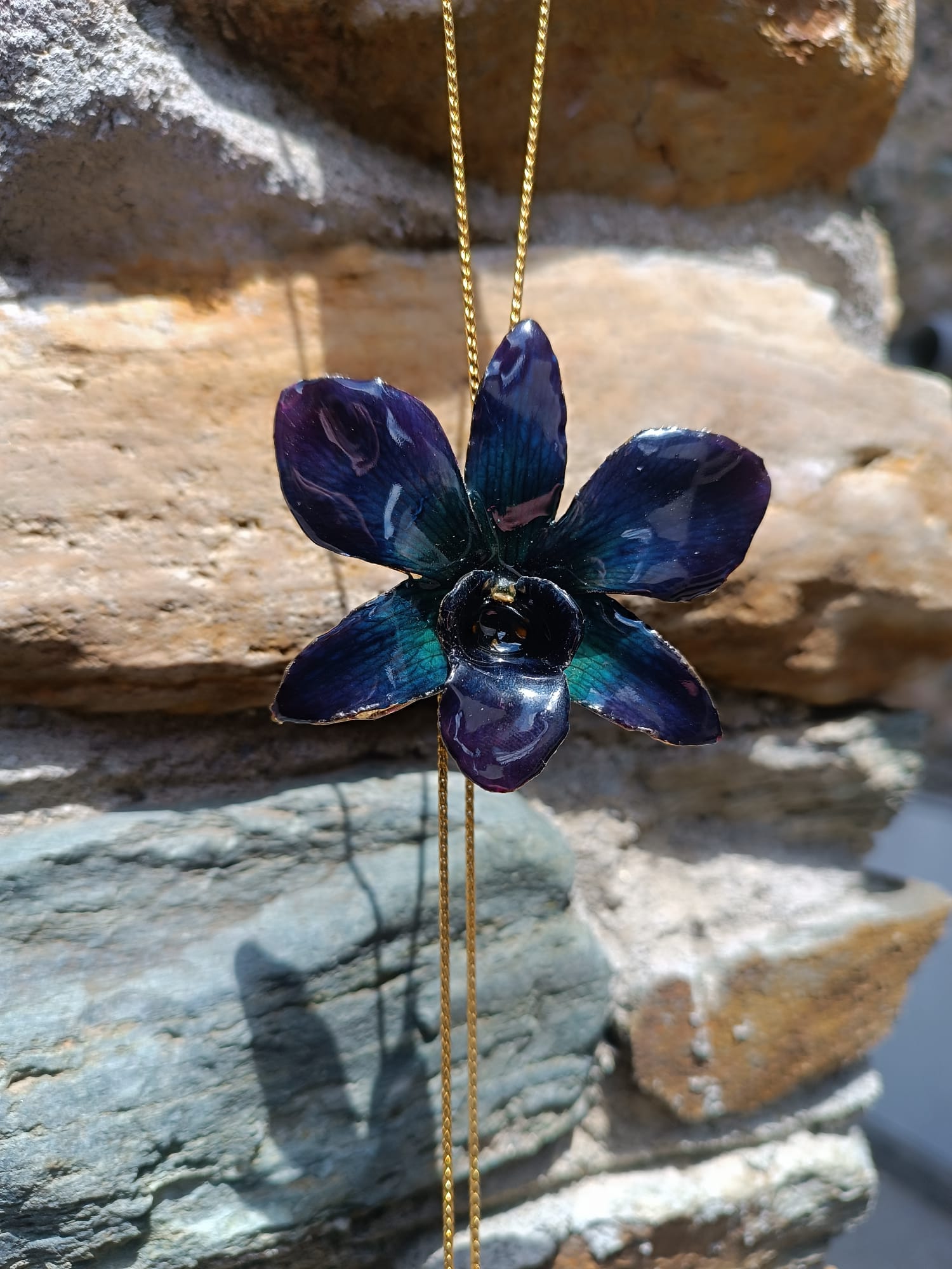 Collana Orchidea Blu Notte in Resina