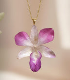 Collana con Vera Orchidea Rosa e Bianca in Resina – Gioiello Artigianale Unico