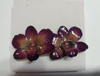 Orecchini da lobo con orchidee naturali viola e turchesi in resina con ganci in argento