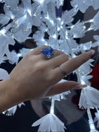 Anello in argento 925 con cianite blu rettangolare sfaccettata