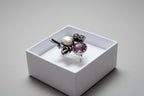 Anello in Argento 925 Colibrì con Diaspro Rosso, Perla Barocca e Tormaline – Gioiello Artigianale Unico