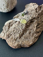 Anello regolabile in argento 925 con peridoto verde e quarzo citrino naturali