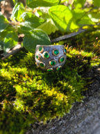 Anello regolabile in argento brunito con pietra verde giada naturale