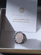 Anello in argento massiccio brunito con ossidiana naturale cabochon