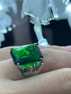 Anello in argento con diopside verde naturale