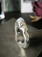 Anello artistico in argento puro e resina scultorea 