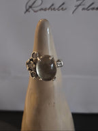 Anello regolabile in argento con ambra baltica gialla naturale taglio cabochon