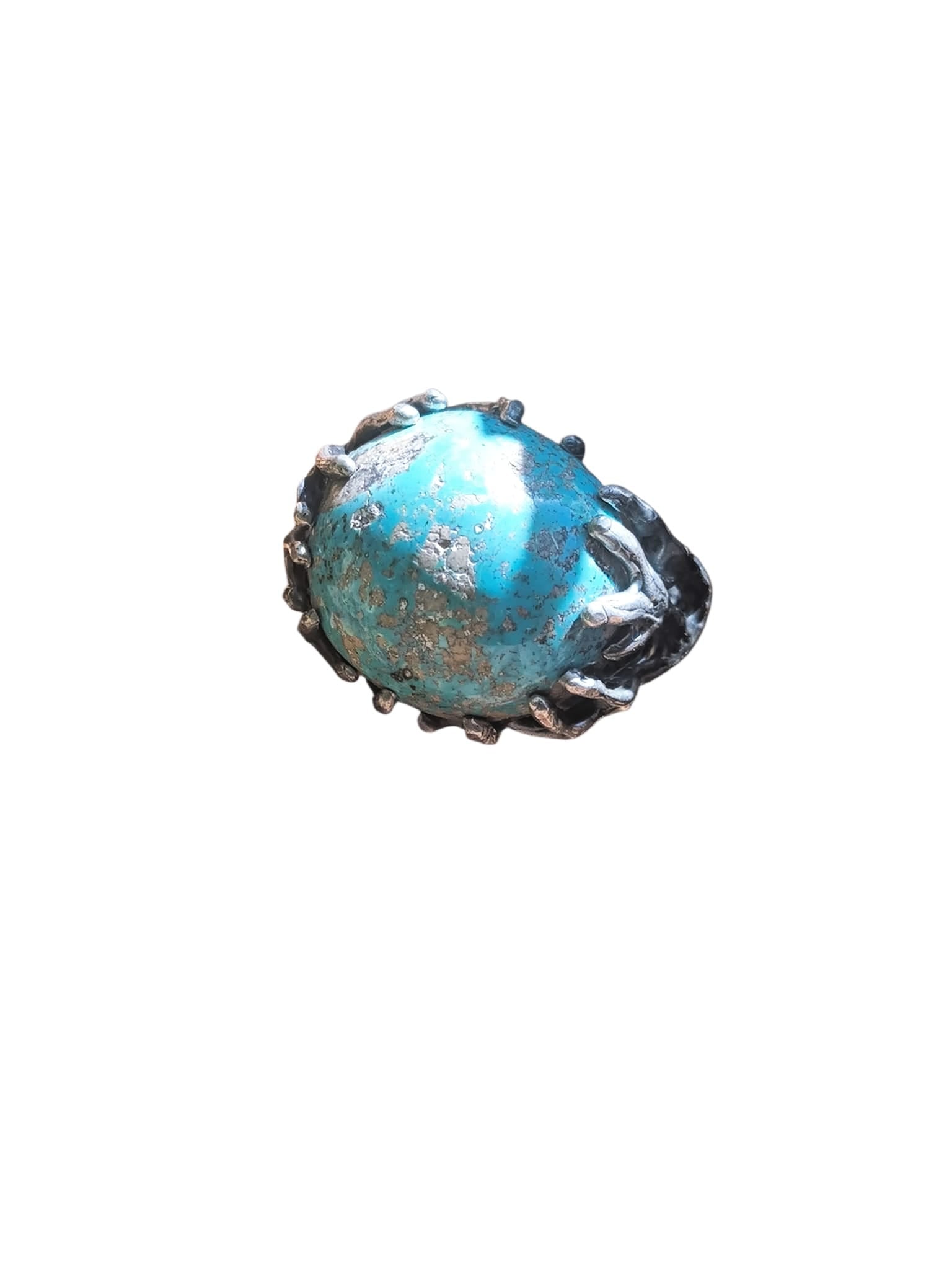 “Anello artigianale in argento con turchese naturale 21 carati raffigurante il mondo”