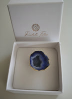 “Anello in oro su bronzo con drusa di agata blu naturale”