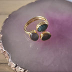 Anello regolabile oro su bronzo con perla bianca o tormaline naturali