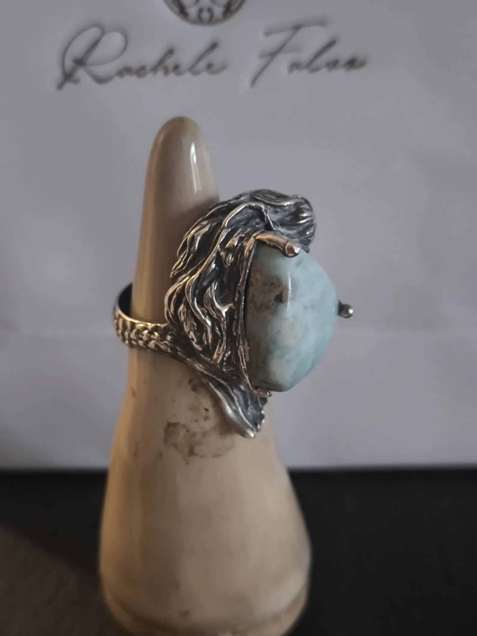 Anello sirena in argento artigianale con larimar grezzo naturale