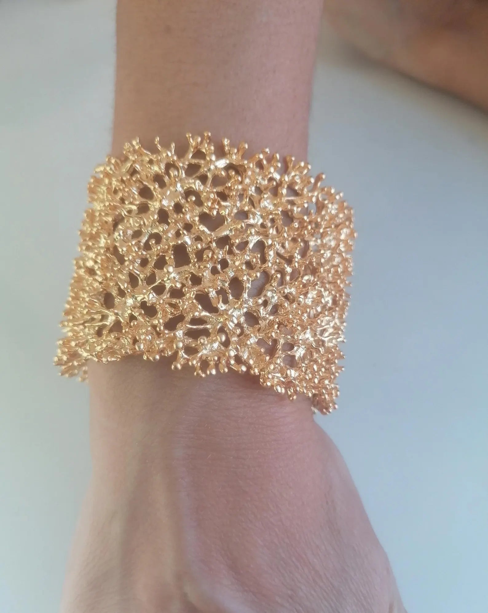spettacolare bracciale rigido a fascia alta Rachele Falvo