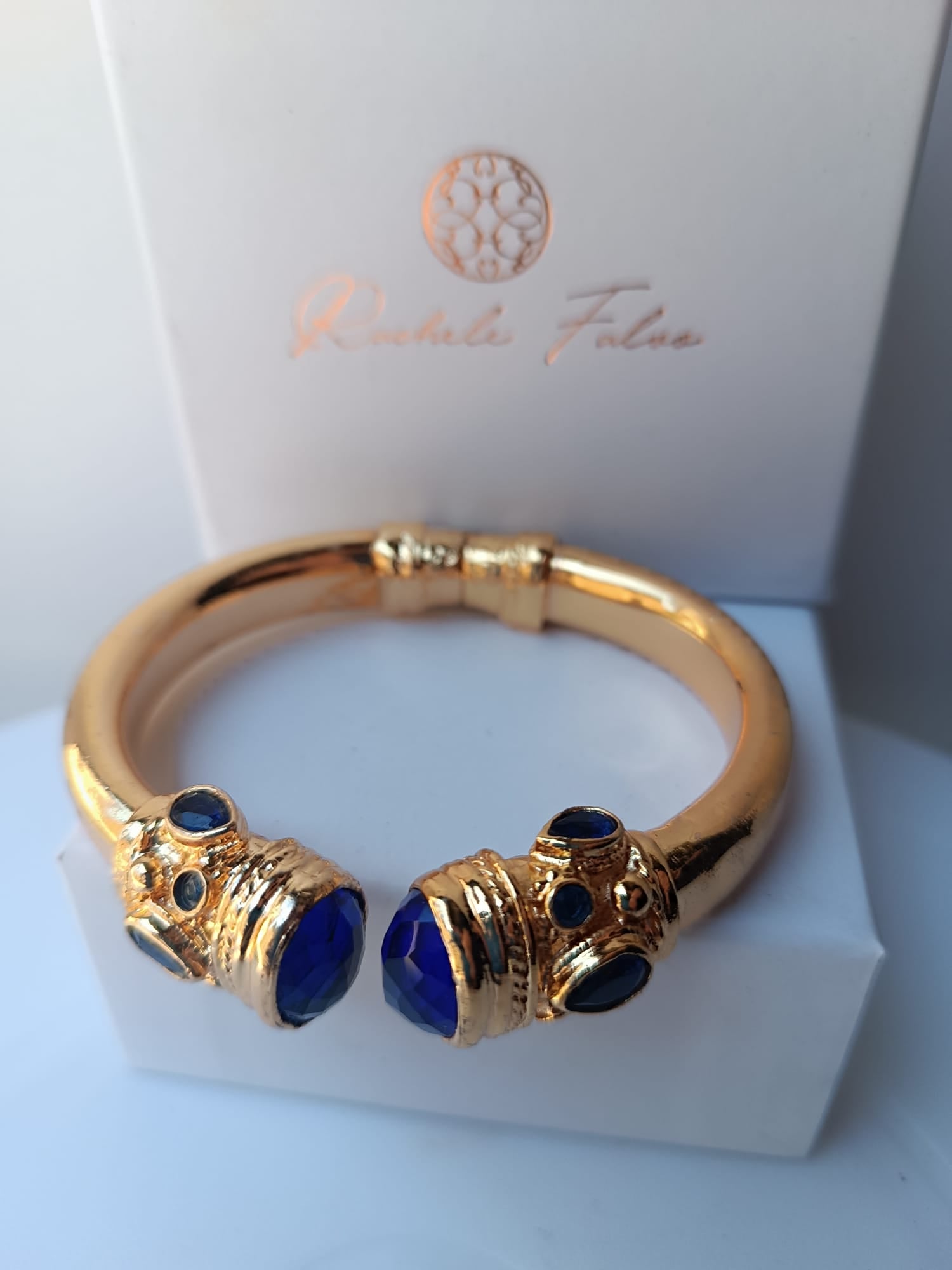Bracciale Rigido Oro con Topazi Azzurri Naturali Sfaccettati, Bracciale a Molla Stile Antico Bizantino, Gioielli Bangle Elegante Donna