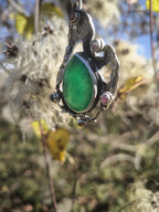 “Collana in argento 925 con giada verde da 24 carati e tormaline naturali”