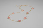 Collana lunga 80 centimetri in oro opaco su bronzo con quarzi rosa naturali