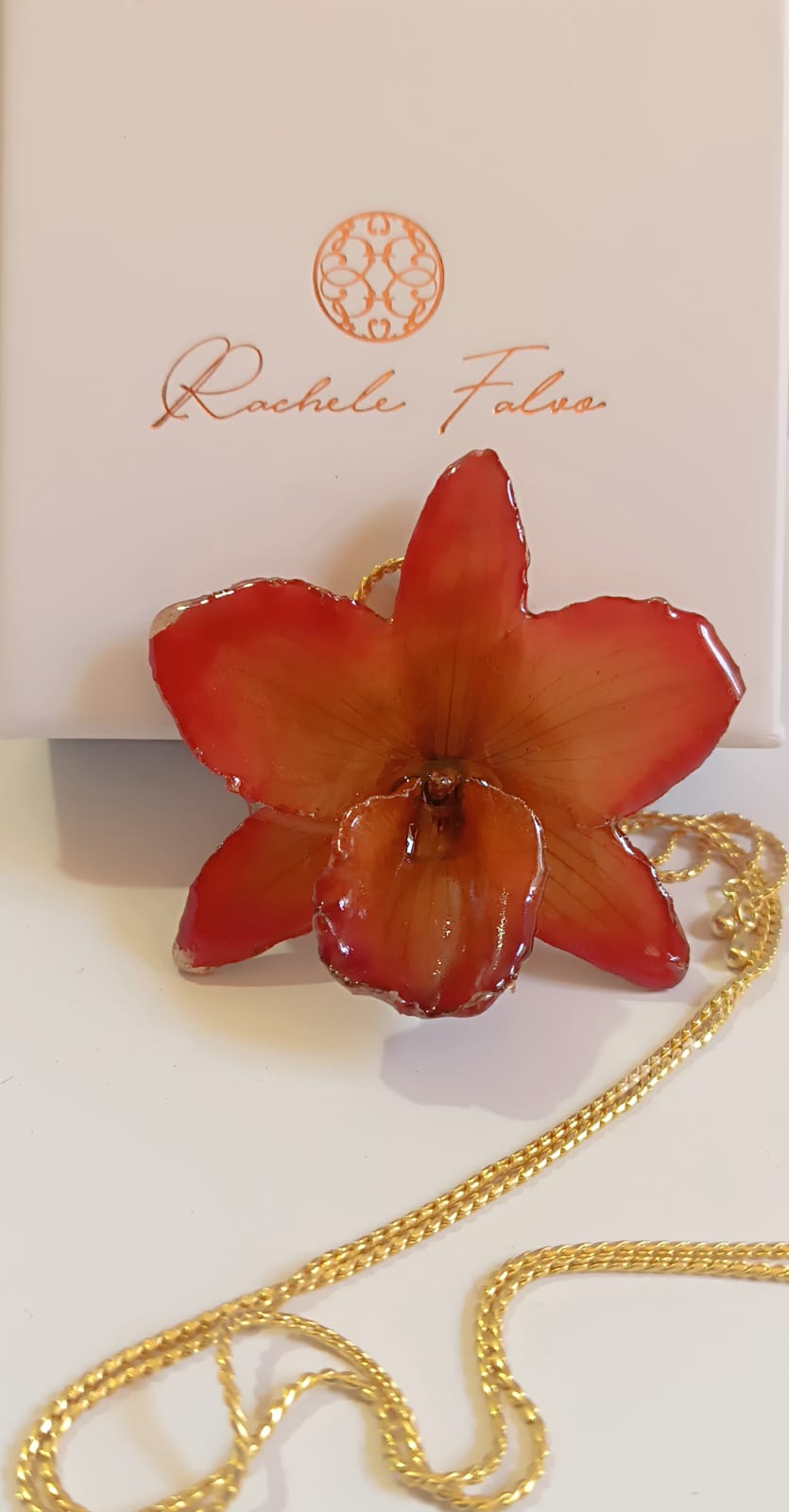 collana orchidea arancio rossa resina saliscendi oro galvanizzato elegante