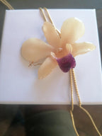 collana orchidea bianca naturale resina saliscendi oro regolabile elegante