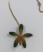 collana orchidea cambria resina catenina oro acciaio gioiello botanico