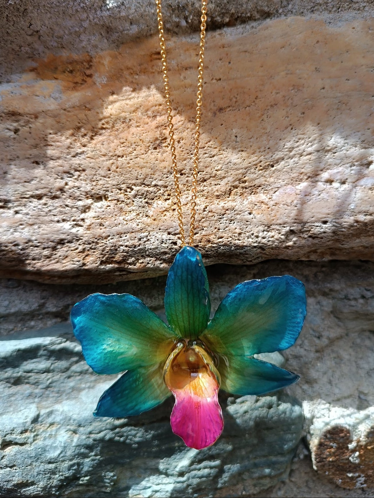 collana orchidea dendrobium azzurra verde resina elegante