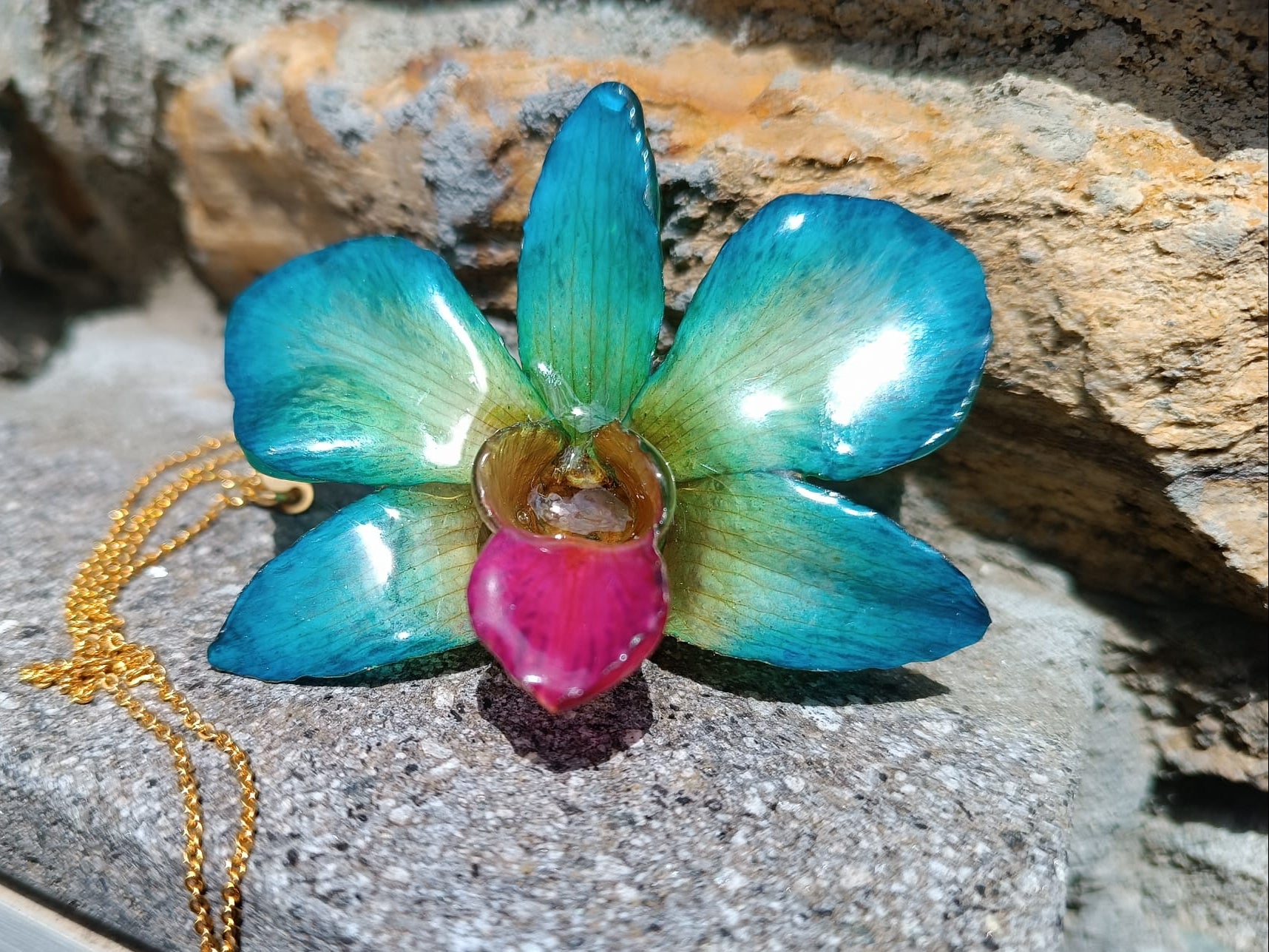 collana orchidea dendrobium azzurra verde resina elegante