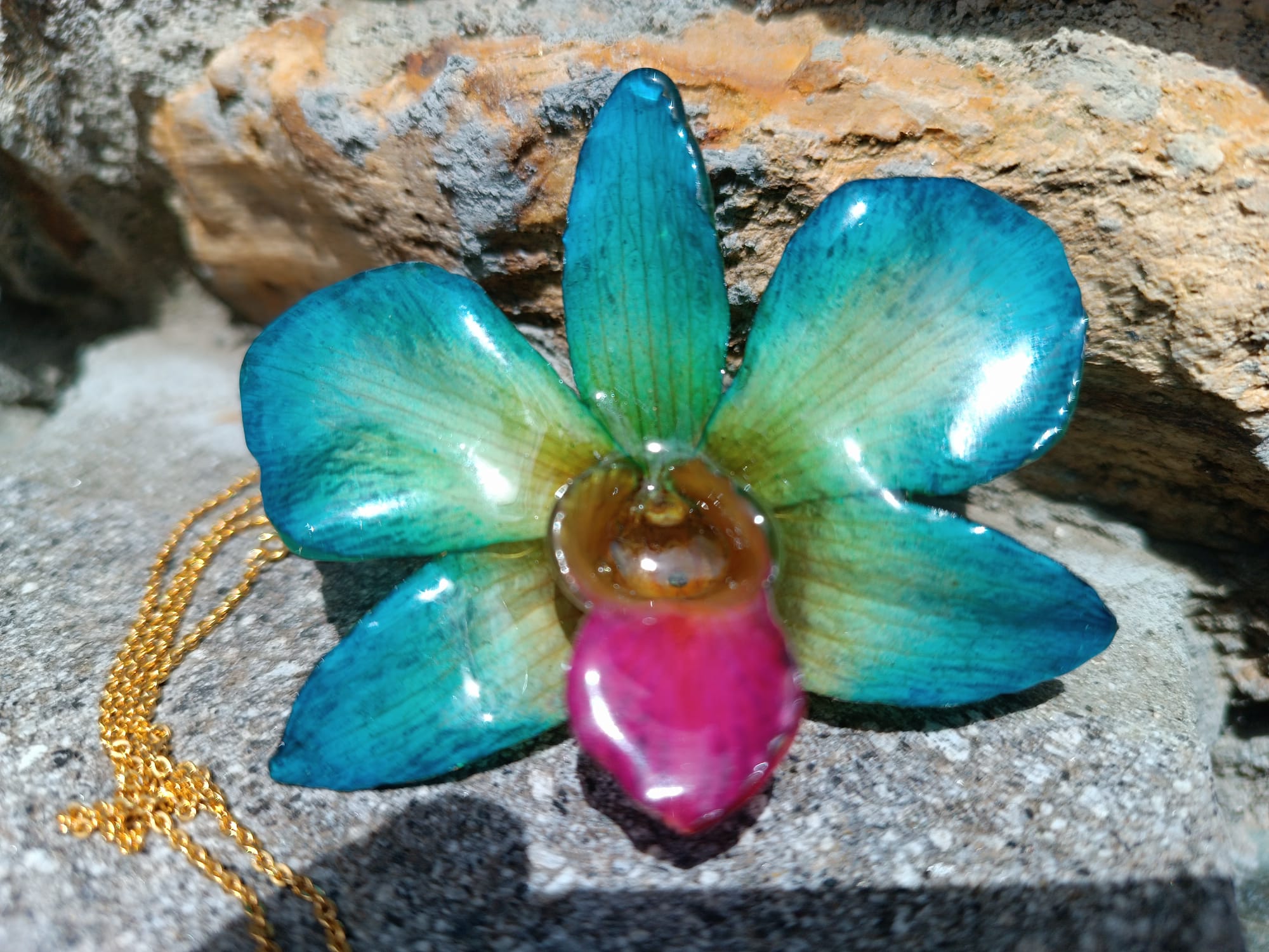 collana orchidea dendrobium azzurra verde resina elegante