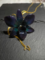 Collana Orchidea Blu Notte in Resina