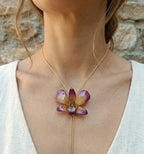 collana orchidea dendrobium multicolor viola turchese gialla resina saliscendi oro