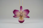 collana orchidea ibrida viola panna in resina elegante