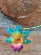 collana orchidea nobilis resina girocollo acciaio rigido nickel free verde turchese