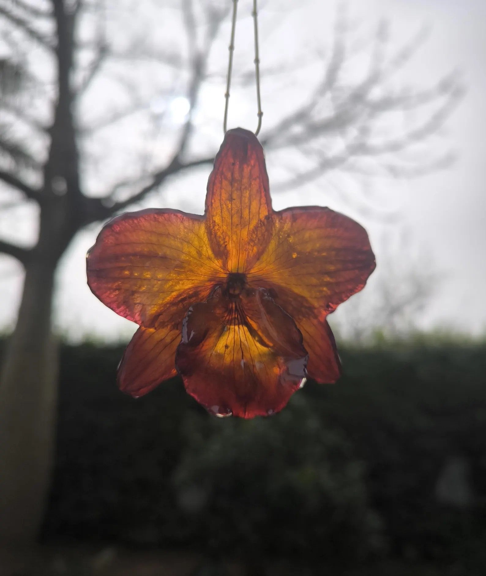 collana orchidea naturale resina catenina acciaio dorato regolabile elegante fatta a mano