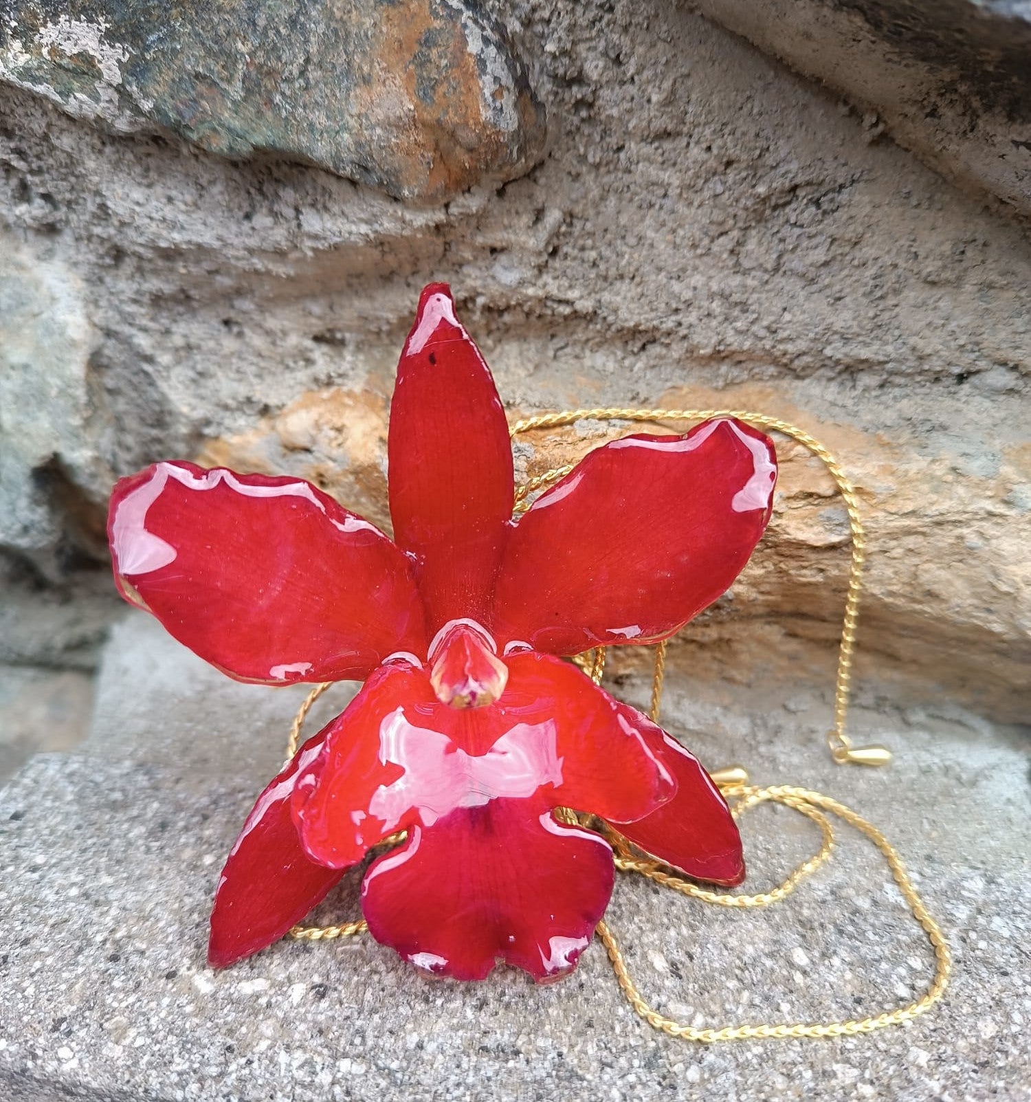 collana orchidea rossa naturale resina saliscendi oro galvanico regolabile elegante
