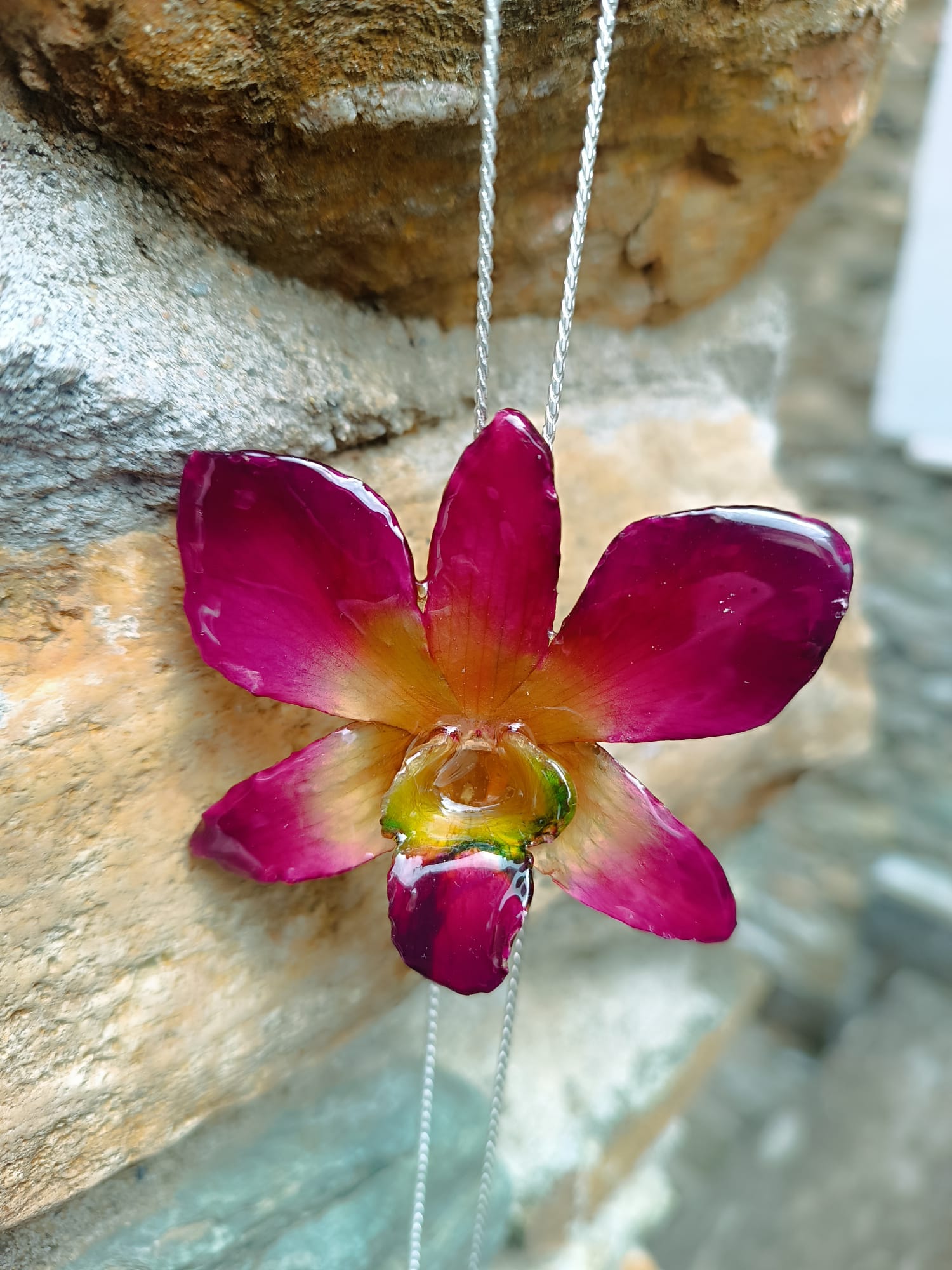 collana orchidea viola verde naturale resina saliscendi argento regolabile elegante