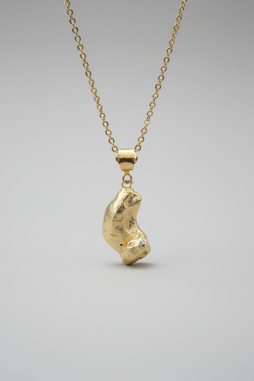 “Collana elegante con agata blu geode centrale”