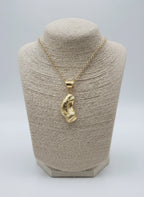 “Collana elegante con agata blu geode centrale”