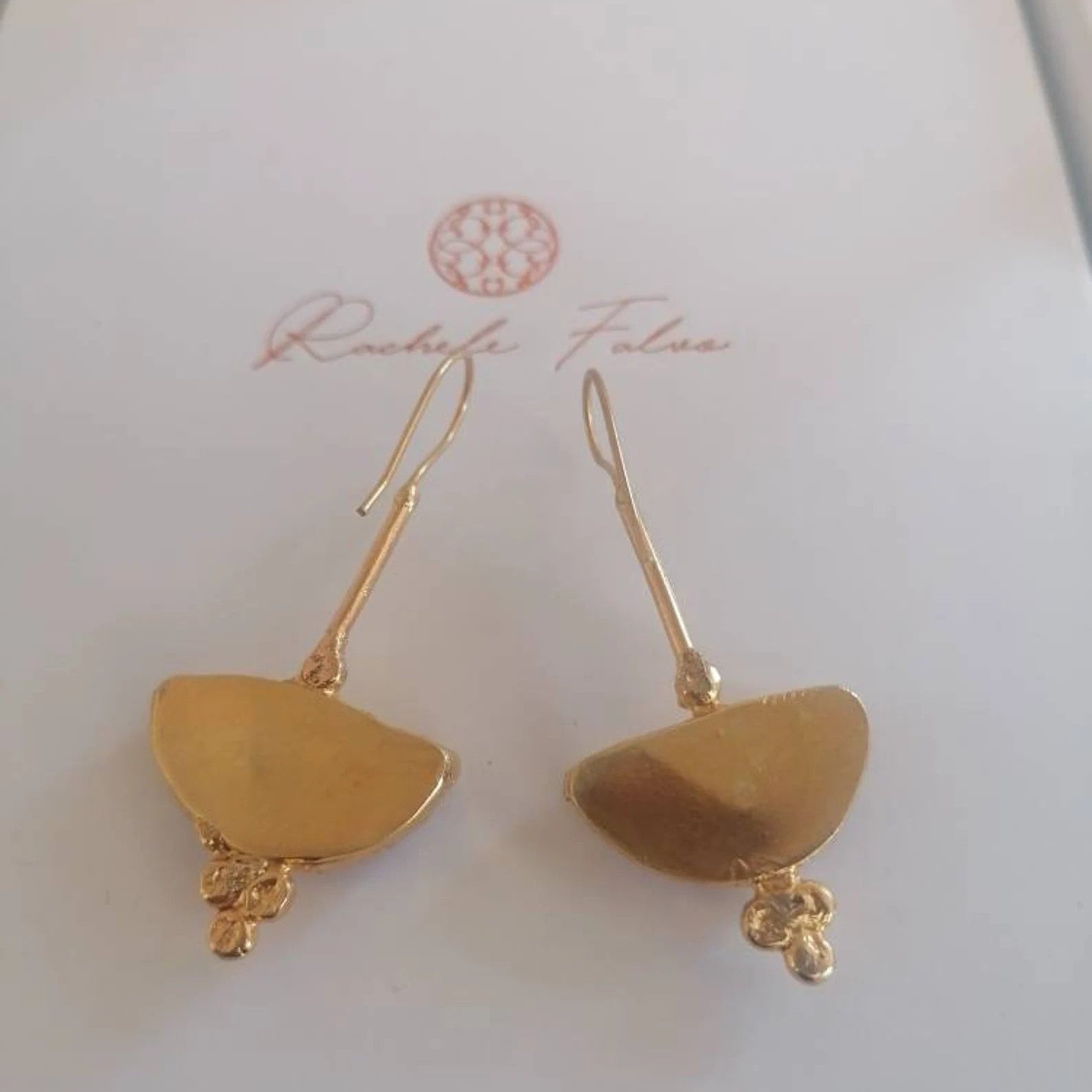 Orecchini etruschi oro su bronzo con quarzi rosa naturali sfaccettati