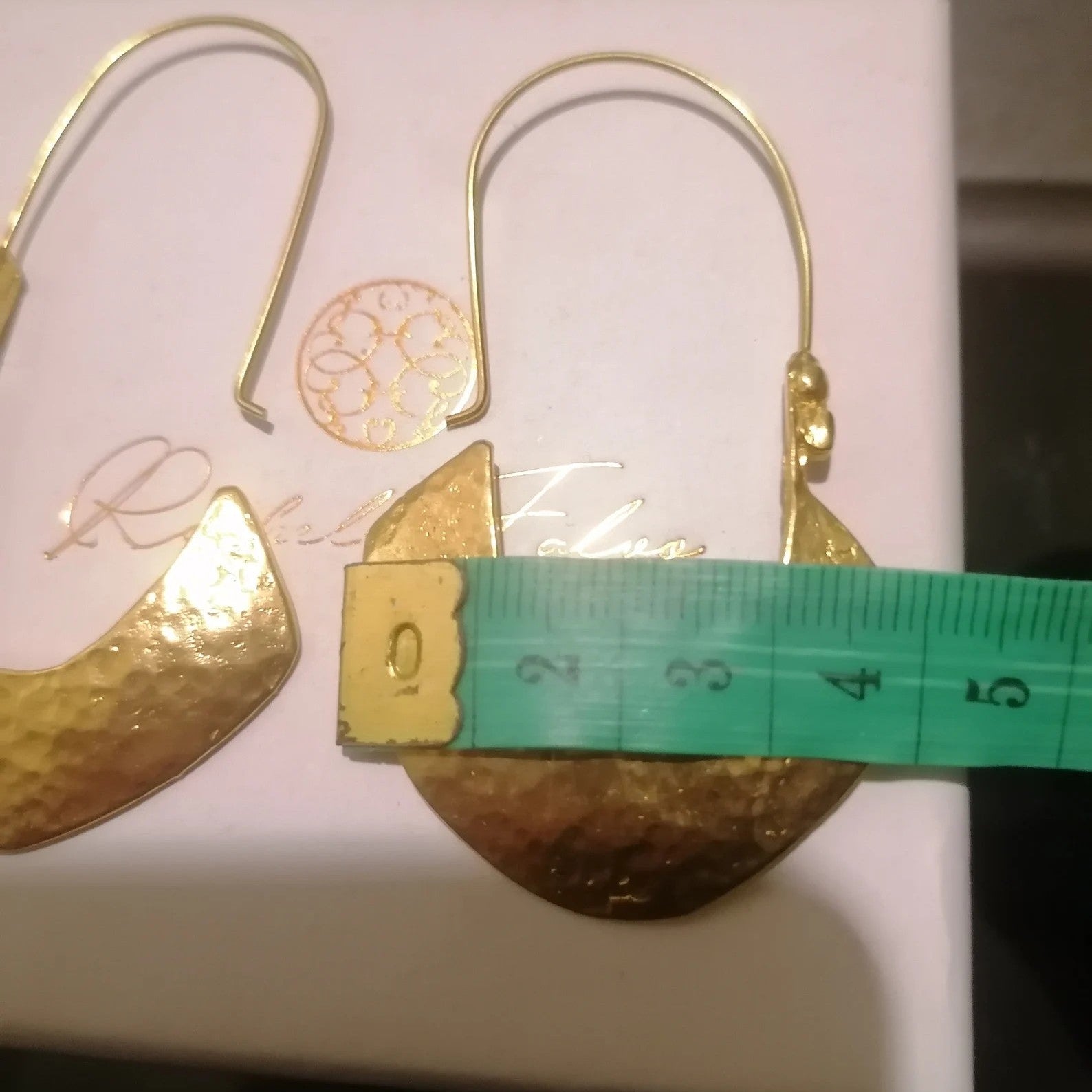 Orecchini etruschi in oro su bronzo realizzati a mano con tecnica della battitura