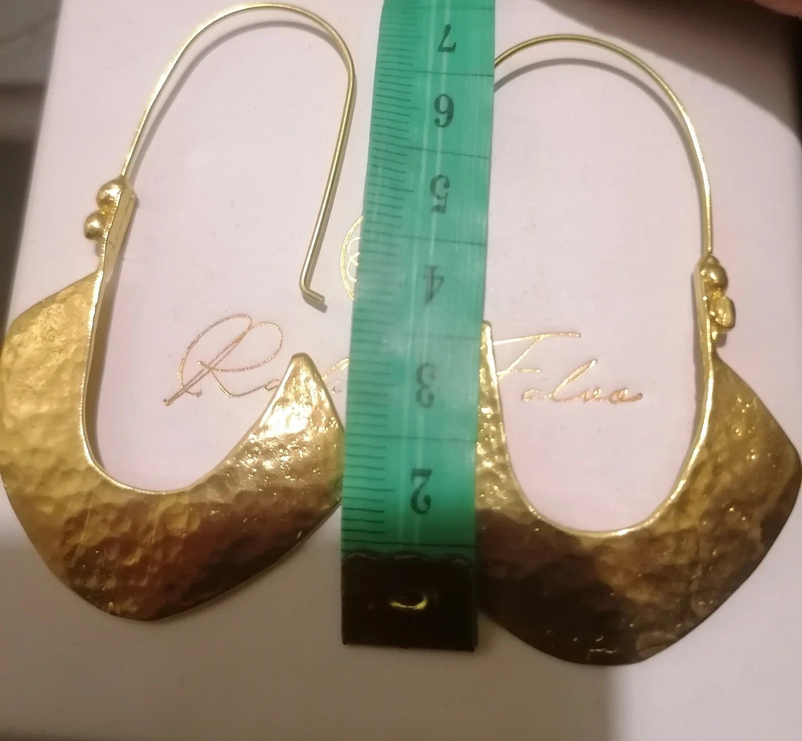 Orecchini etruschi in oro su bronzo realizzati a mano con tecnica della battitura