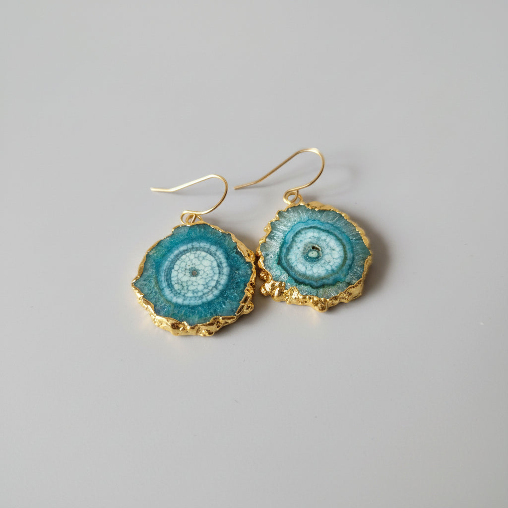 Orecchini oro su bronzo con agate naturali e ganci in argento dorato