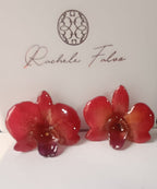 Boucles d'Oreilles Orchidées Naturelles en Résine et Crochets en Argent – Légères et Élégantes