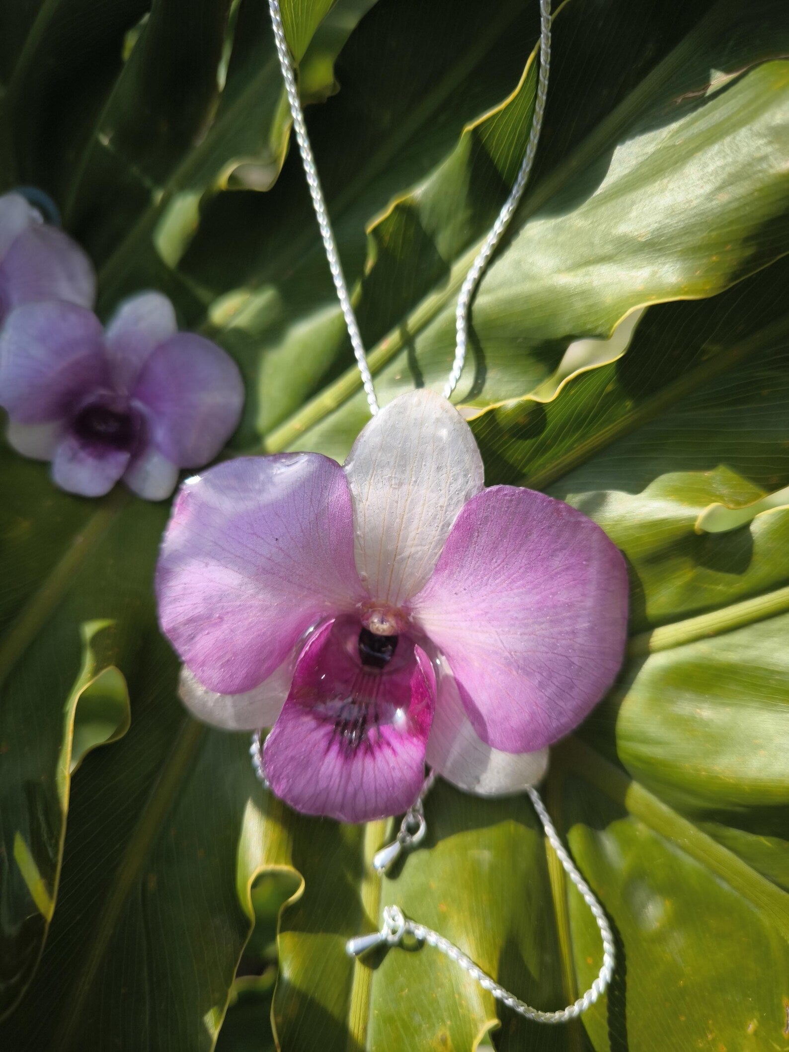 parure orchidea dendrobium resina collana orecchini argento galvanizzato regolabile elegante