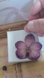 Collana Orchidea Vanda Viola Naturale con Saliscendi in Filo Organza 