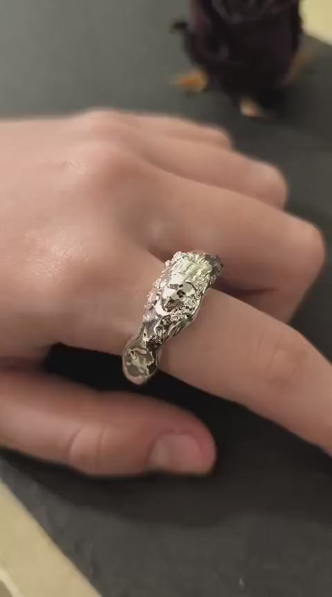 Anello artistico in argento puro e resina misura 20 gioiello unico artigianale